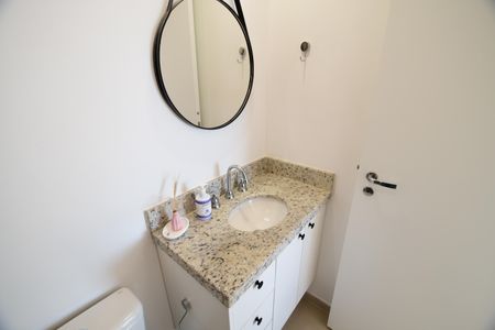 Apartamento para alugar com 66m², 2 quartos e 2 vagasBanheiro Social