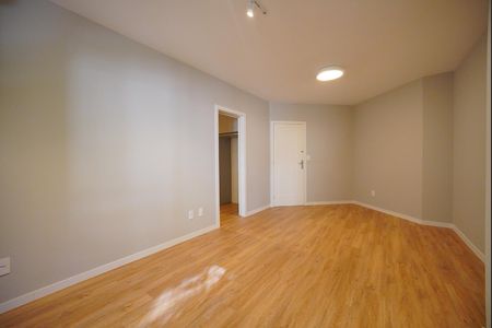 Sala de apartamento para alugar com 2 quartos, 60m² em Córrego Grande, Florianópolis