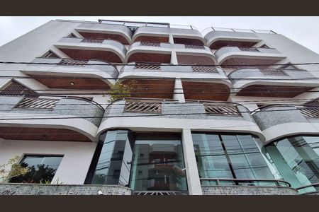 Apartamento para alugar com 102m², 2 quartos e 1 vaga Apartamento para alugar com 102m², 2 quartos e 1 vagaFachada