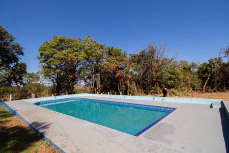 Casa para alugar com 1m², 4 quartos e 5 vagasPiscina
