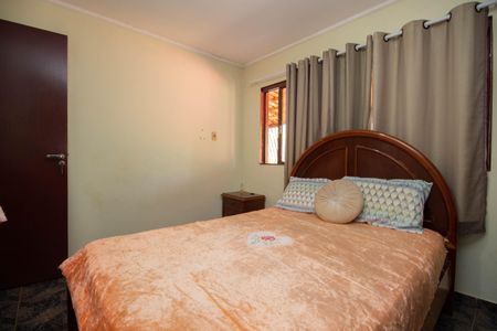 Casa para alugar com 1m², 4 quartos e 5 vagasQuarto 1