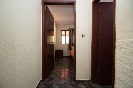 Casa para alugar com 1m², 4 quartos e 5 vagasCorredor