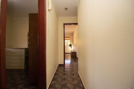 Casa para alugar com 1m², 4 quartos e 5 vagasCorredor