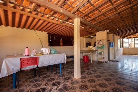 Casa para alugar com 1m², 4 quartos e 5 vagasÁrea de Serviço