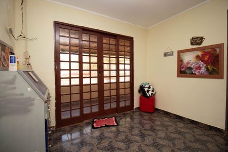 Casa para alugar com 1m², 4 quartos e 5 vagasSala