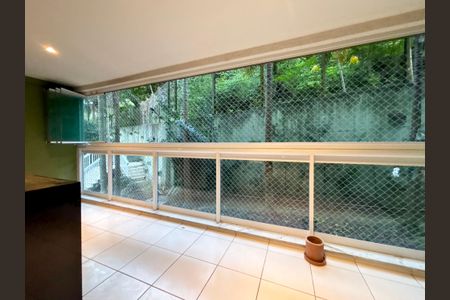Apartamento para alugar com 100m², 2 quartos e 1 vagaVaranda da sala