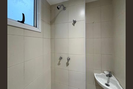 Apartamento para alugar com 100m², 2 quartos e 1 vagaCloset - banheiro