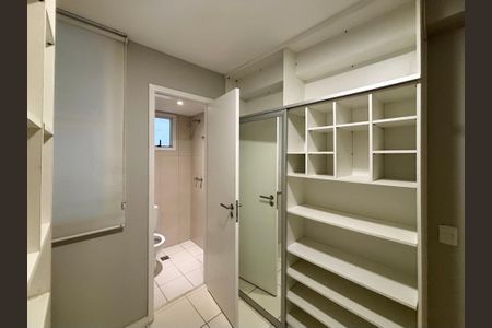 Apartamento para alugar com 100m², 2 quartos e 1 vagaCloset