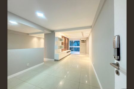 Sala de apartamento para alugar com 2 quartos, 100m² em Botafogo, Rio de Janeiro
