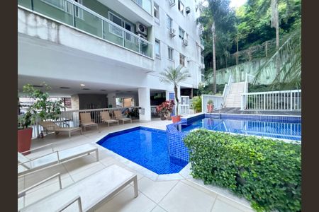 Apartamento para alugar com 100m², 2 quartos e 1 vagaÁrea comum - piscina
