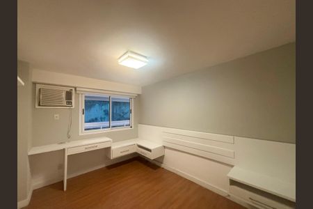 Apartamento para alugar com 100m², 2 quartos e 1 vagaSuíte 