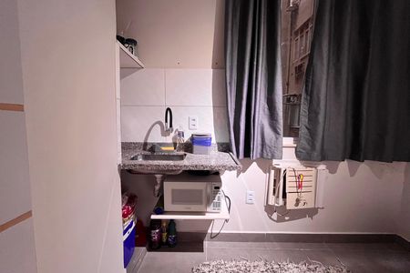 Cozinha de kitnet/studio para alugar com 1 quarto, 30m² em Copacabana, Rio de Janeiro