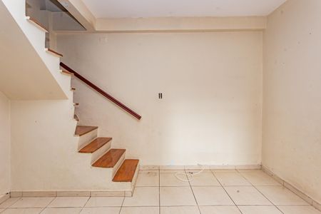 Sala de casa para alugar com 2 quartos, 85m² em Vila Brasílio Machado, São Paulo