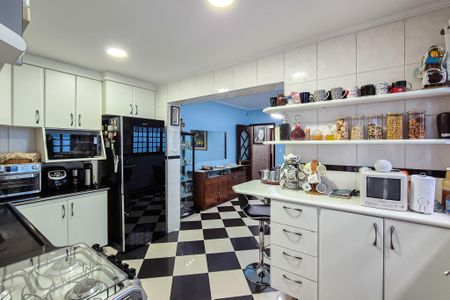 Casa à venda com 276m², 3 quartos e 2 vagasCozinha - Armários