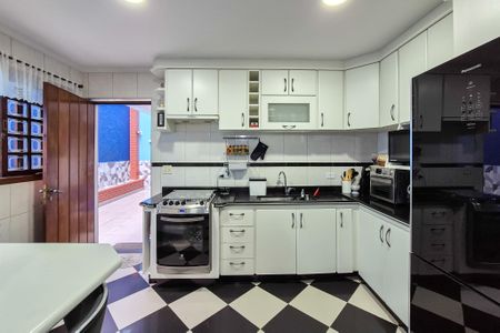 Casa à venda com 276m², 3 quartos e 2 vagasCozinha - Armários