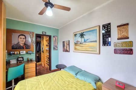 Casa à venda com 276m², 3 quartos e 2 vagasSuíte