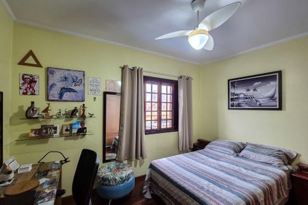 Casa à venda com 276m², 3 quartos e 2 vagasQuarto 1