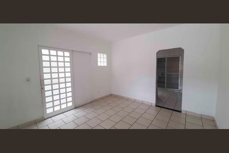 Sala de casa à venda com 3 quartos, 125m² em Jaguaribe, Osasco