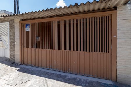 Casa para alugar com 200m², 3 quartos e 2 vagas Casa para alugar com 200m², 3 quartos e 2 vagasFachada