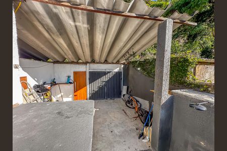 Casa para alugar com 90m², 2 quartos e 1 vagaÁrea de serviço
