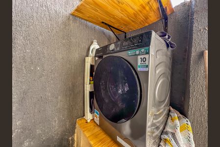 Casa para alugar com 90m², 2 quartos e 1 vagaÁrea de serviço
