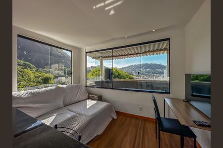 Casa para alugar com 2 quartos, 90m² em Laranjeiras, Rio de Janeiro