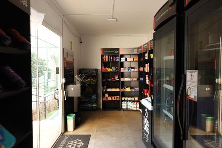 Apartamento para alugar com 45m², 2 quartos e 2 vagasÁrea comum - Mercado