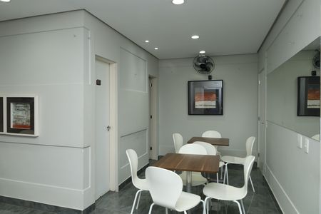 Apartamento para alugar com 45m², 2 quartos e 2 vagasÁrea comum - Salão de festas