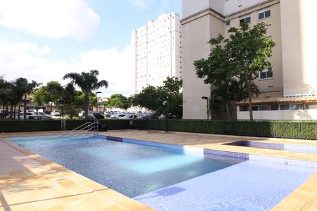 Apartamento para alugar com 45m², 2 quartos e 2 vagasÁrea comum - Piscina