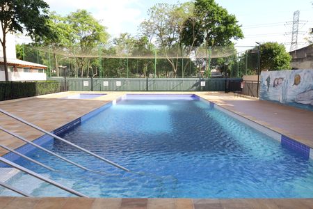Apartamento para alugar com 45m², 2 quartos e 2 vagasÁrea comum - Piscina