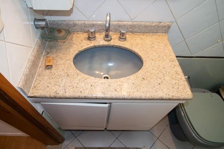 Banheiro  de apartamento para alugar com 1 quarto, 45m² em Bela Vista, São Paulo