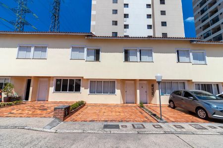 Casa de condomínio à venda com 110m², 3 quartos e 2 vagasGaragem