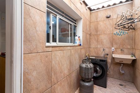 Casa de condomínio à venda com 110m², 3 quartos e 2 vagasÁrea de Serviço