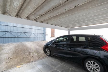 Casa à venda com 134m², 3 quartos e 2 vagas Casa à venda com 134m², 3 quartos e 2 vagasGaragem