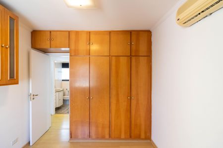 Apartamento para alugar com 144m², 4 quartos e 2 vagas Apartamento para alugar com 144m², 4 quartos e 2 vagasQuarto 2