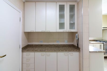 Apartamento para alugar com 144m², 4 quartos e 2 vagas Apartamento para alugar com 144m², 4 quartos e 2 vagasCozinha