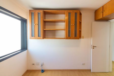 Apartamento para alugar com 144m², 4 quartos e 2 vagas Apartamento para alugar com 144m², 4 quartos e 2 vagasQuarto 2