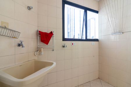 Apartamento para alugar com 144m², 4 quartos e 2 vagas Apartamento para alugar com 144m², 4 quartos e 2 vagasÁrea de Serviço