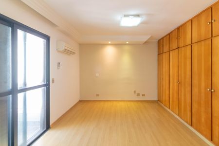 Apartamento para alugar com 144m², 4 quartos e 2 vagas Apartamento para alugar com 144m², 4 quartos e 2 vagasSuíte