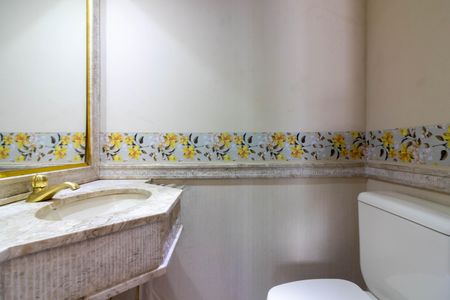 Apartamento para alugar com 144m², 4 quartos e 2 vagas Apartamento para alugar com 144m², 4 quartos e 2 vagasLavabo