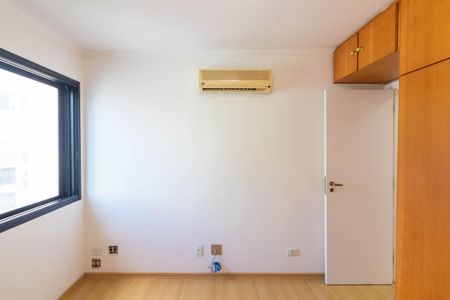 Apartamento para alugar com 144m², 4 quartos e 2 vagas Apartamento para alugar com 144m², 4 quartos e 2 vagasQuarto 1