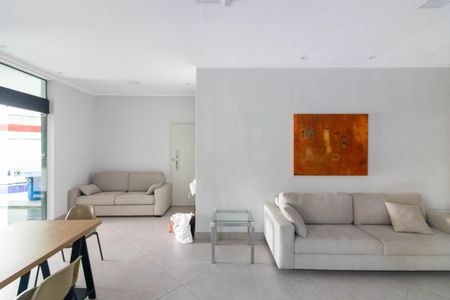 Apartamento para alugar com 144m², 4 quartos e 2 vagas Apartamento para alugar com 144m², 4 quartos e 2 vagasÁrea comum - Salão de festas