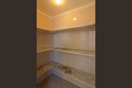 Apartamento para alugar com 144m², 4 quartos e 2 vagas Apartamento para alugar com 144m², 4 quartos e 2 vagasDespensa