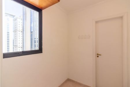 Apartamento para alugar com 144m², 4 quartos e 2 vagas Apartamento para alugar com 144m², 4 quartos e 2 vagasQuarto de Serviço