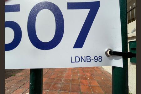 Casa à venda com 250m², 2 quartos e 1 vaga Casa à venda com 250m², 2 quartos e 1 vagaLDNB-98