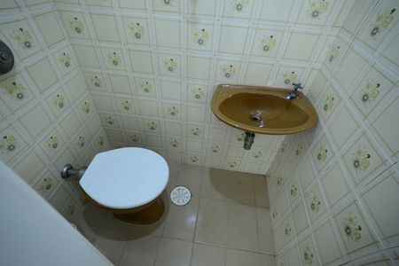 Apartamento para alugar com 100m², 3 quartos e 2 vagasBanheiro de Serviço