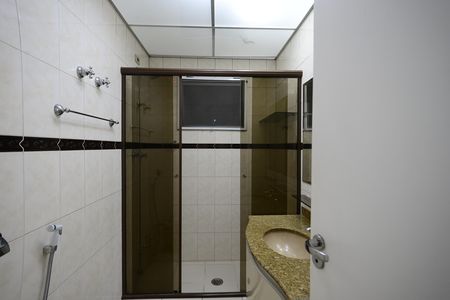 Apartamento para alugar com 100m², 3 quartos e 2 vagasBanheiro Social