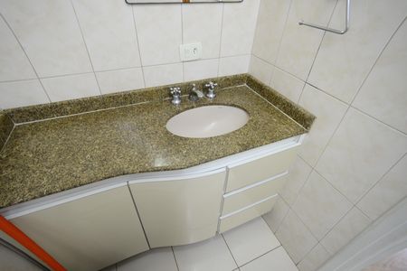 Apartamento para alugar com 100m², 3 quartos e 2 vagasBanheiro/Suite