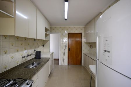Apartamento para alugar com 100m², 3 quartos e 2 vagasCozinha