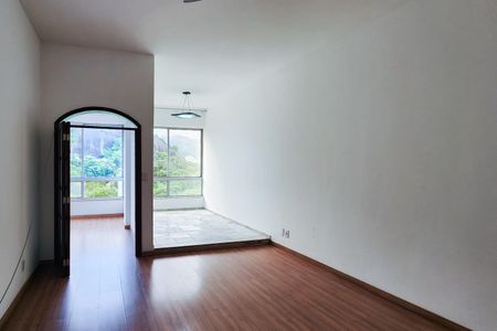 Apartamento para alugar com 105m², 3 quartos e 1 vagaSala 